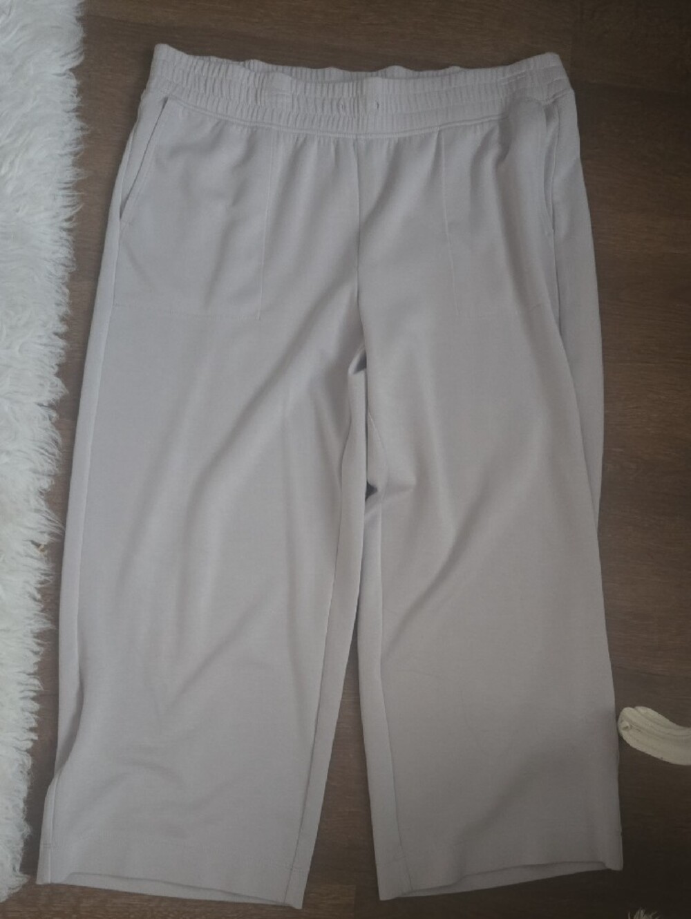 J. Jill Light Gray Wide Leg Crop Pants L